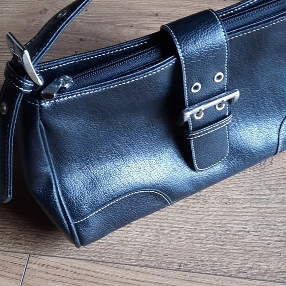 Handbag - Picture 13 of 16